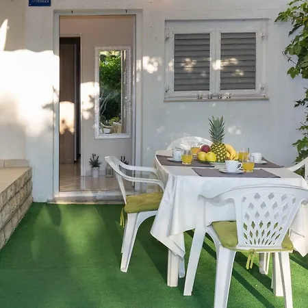 Cozy Josipa 公寓 普利拉卡